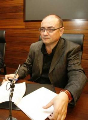 Ezker Batua pide a Zapatero que "reflexione y respete la voluntad del Parlamento vasco"