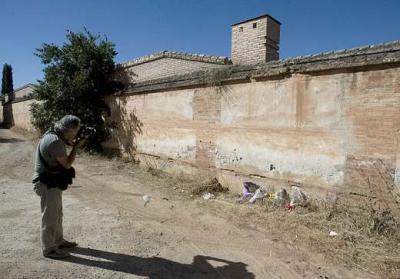 Granada: Desaparece del cementerio la ´placa´ en homenaje a los fusilados