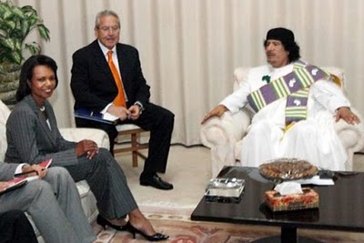 La rebelión popular libia, contra Kaddafi y contra la invasión extranjera.Kaddafi no es un anti-imperialista