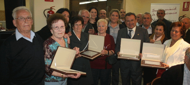 El Ayuntamiento de Almuñécar rindió homenaje a cinco parejas que celebraron sus Bodas de Oro