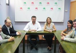 IU se reúne con las federaciones que representan al sector andaluz de la dependencia